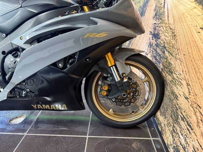 2008 Yamaha YZF-R6 BLUE