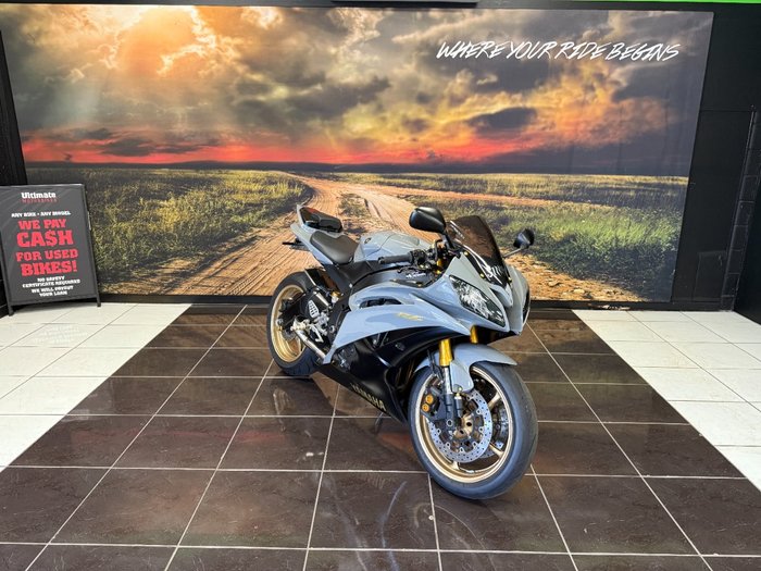 2008 Yamaha YZF-R6 BLUE