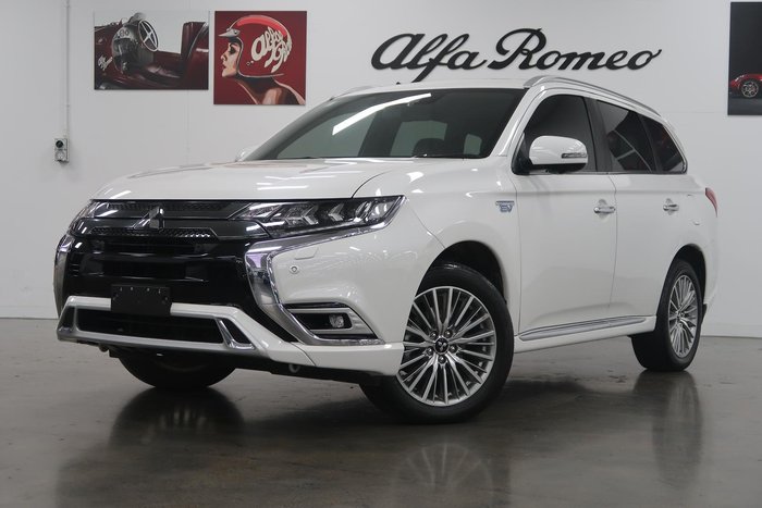 2021 Mitsubishi Outlander Exceed