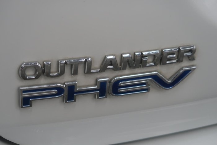 2021 Mitsubishi Outlander Exceed