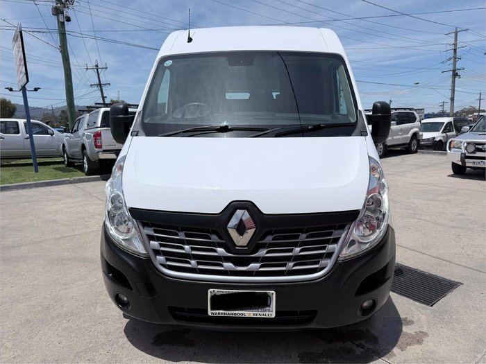 2019 Renault Master X62 Mineral White