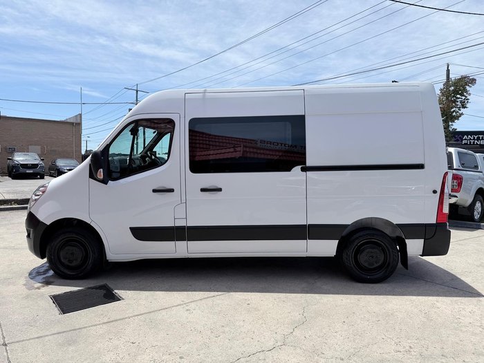 2019 Renault Master X62 Mineral White