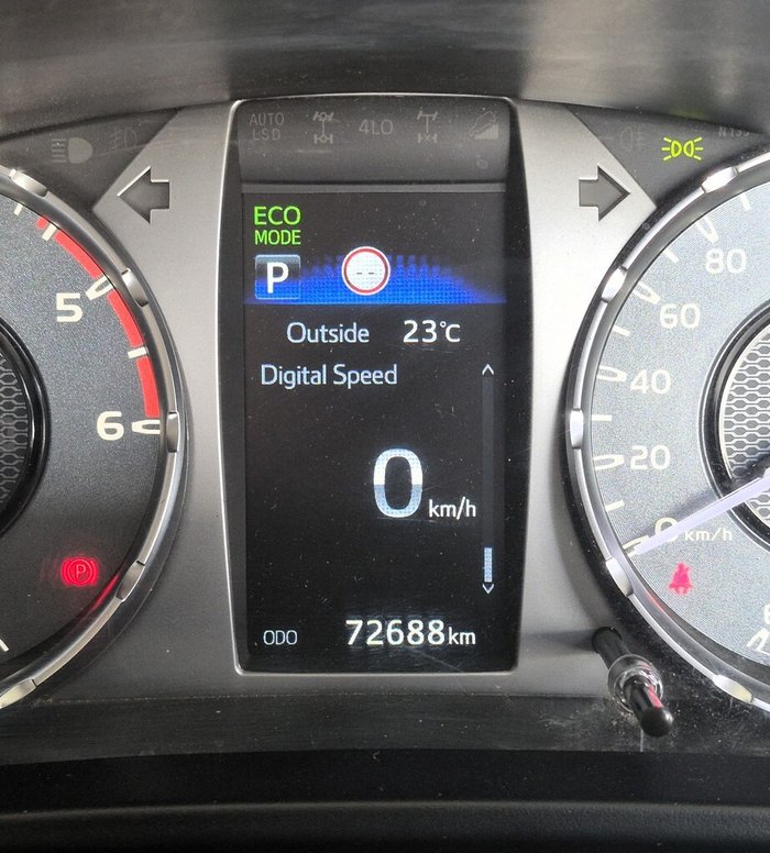 2021 Toyota Hilux SR