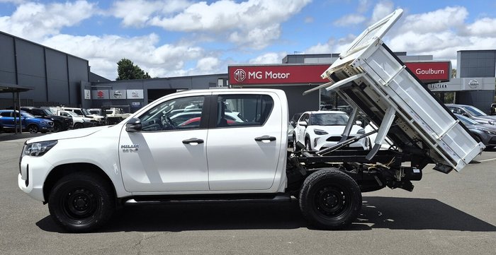 2021 Toyota Hilux SR