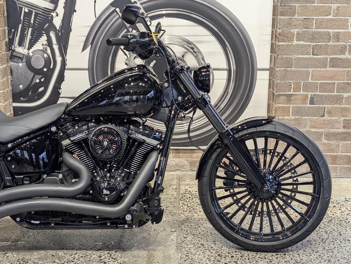 2025 Harley-Davidson Breakout 117 (FXBR) Softail Black