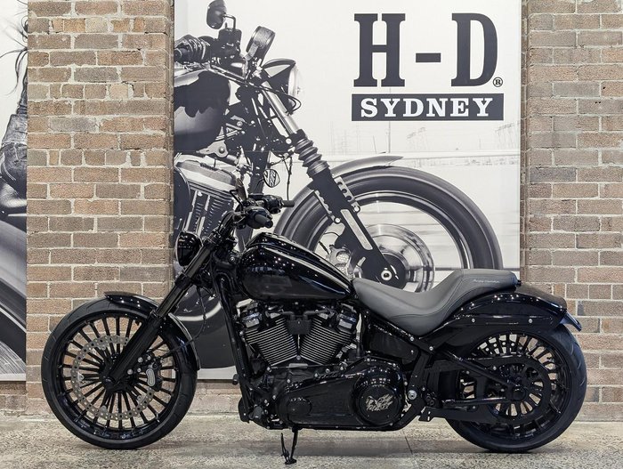 2025 Harley-Davidson Breakout 117 (FXBR) Softail Black