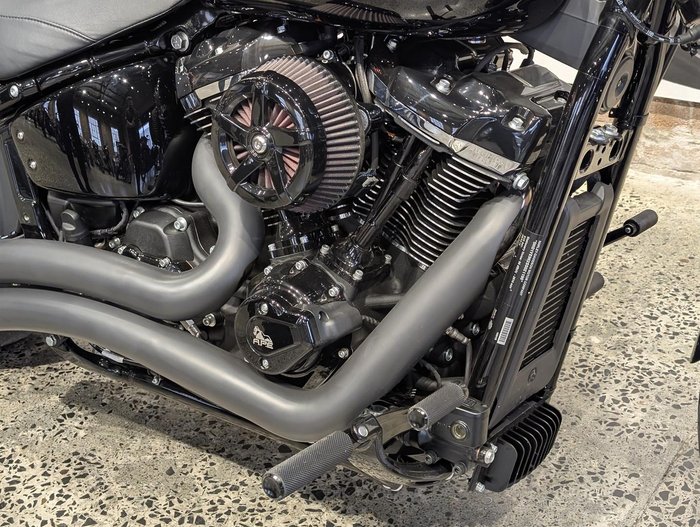 2025 Harley-Davidson Breakout 117 (FXBR) Softail Black