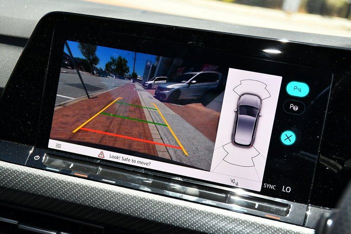 2024 Volkswagen Golf 110TSI R-Line