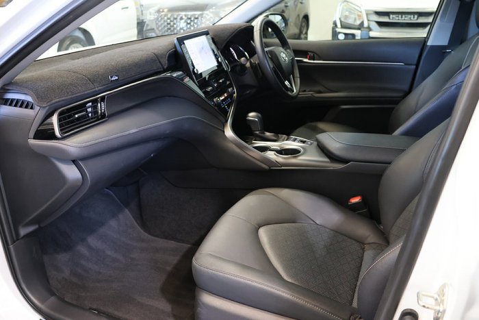 2023 Toyota Camry SX