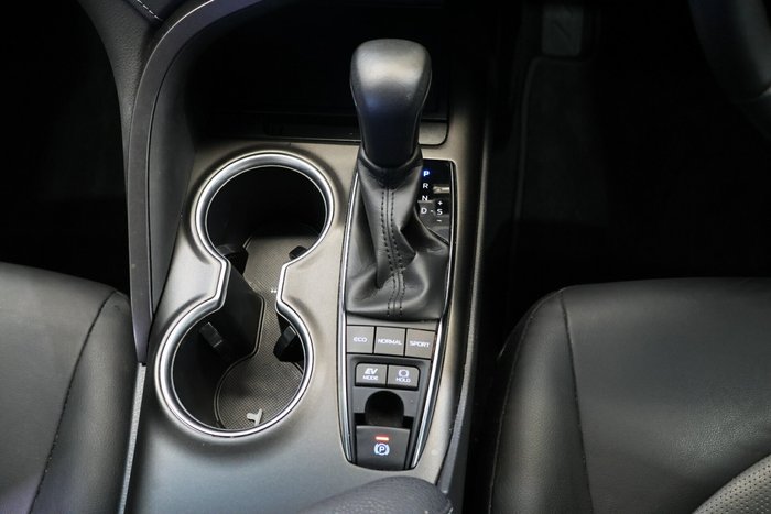 2023 Toyota Camry SX