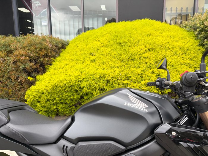 2022 Honda CB650R Black