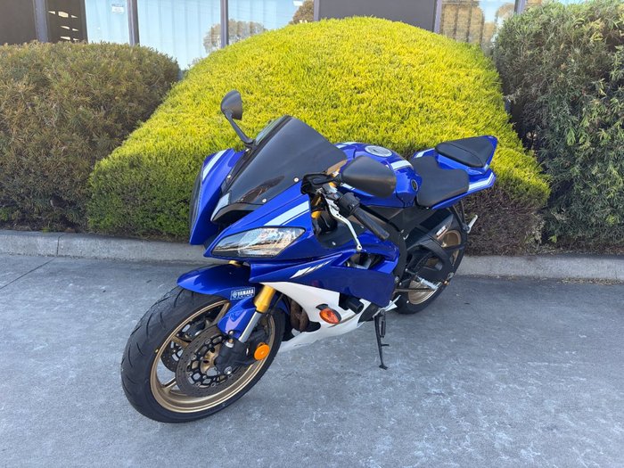 2012 Yamaha YZF-R6 Blue