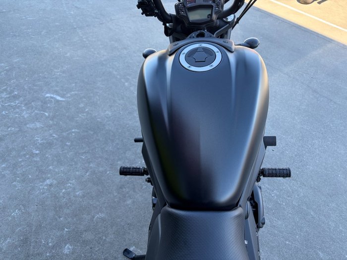 2024 Kawasaki VULCAN S Black