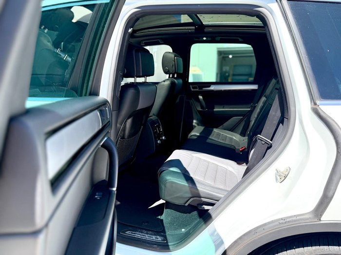2016 Volkswagen Touareg V8 TDI R-Line 7P MY16 Four Wheel Drive Pure White