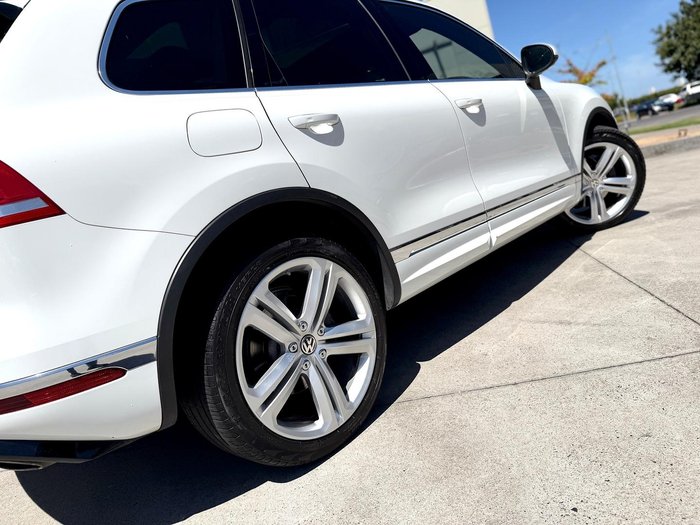 2016 Volkswagen Touareg V8 TDI R-Line 7P MY16 Four Wheel Drive Pure White