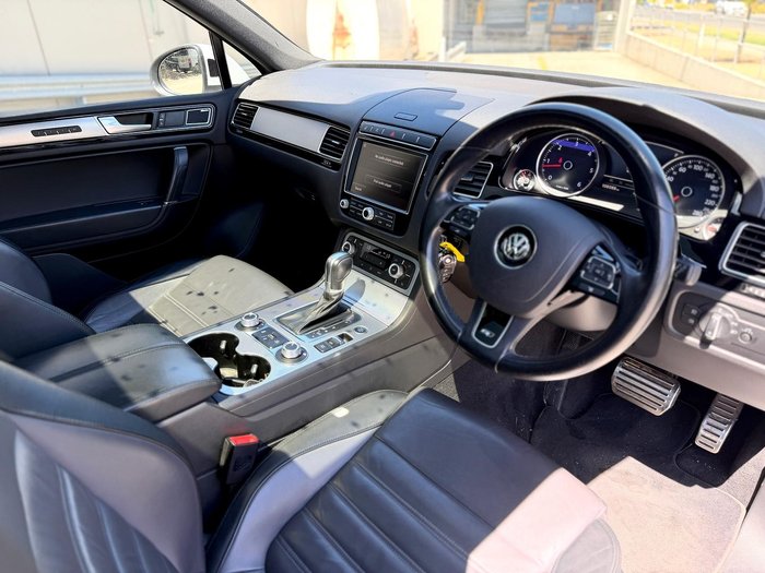 2016 Volkswagen Touareg V8 TDI R-Line 7P MY16 Four Wheel Drive Pure White