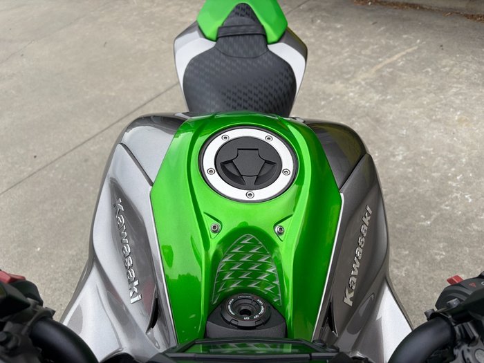 2014 Kawasaki Z1000 Grey