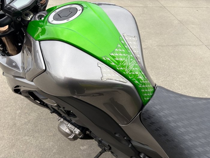 2014 Kawasaki Z1000 Grey