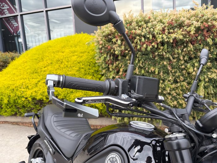 2022 Benelli LEONCINO (ABS) BLACK