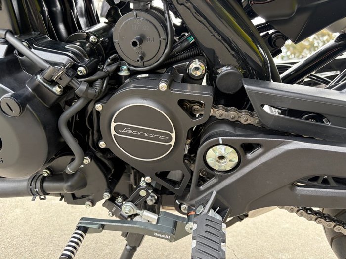 2022 Benelli LEONCINO (ABS) BLACK