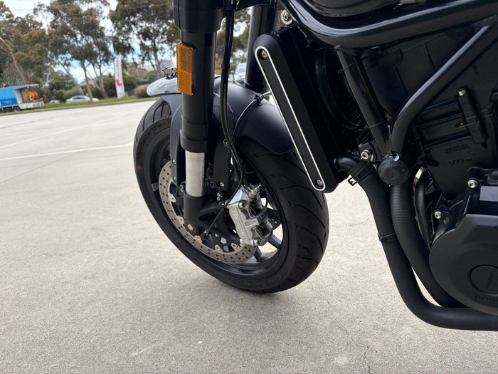 2022 Benelli LEONCINO (ABS) BLACK