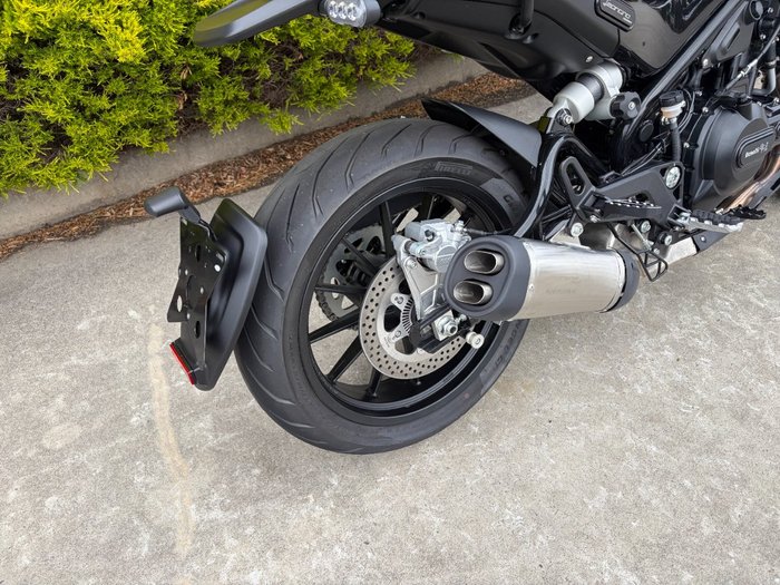 2022 Benelli LEONCINO (ABS) BLACK