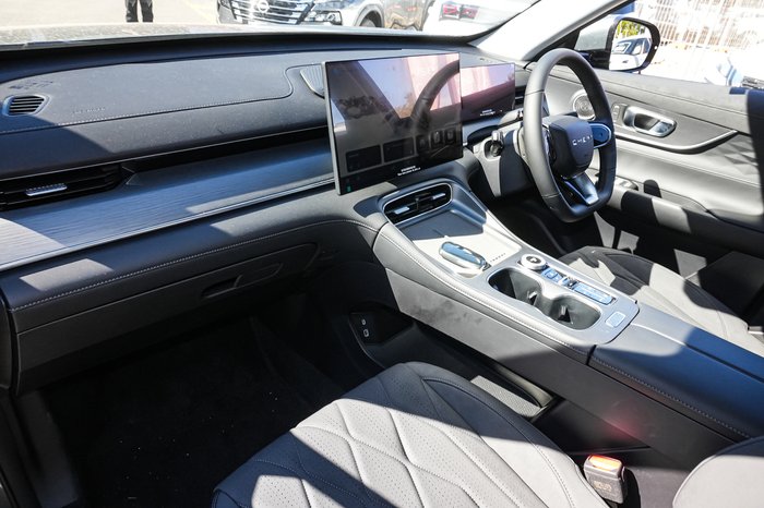 2025 Chery Tiggo 8 PRO MAX Super Hybrid DHT Urban