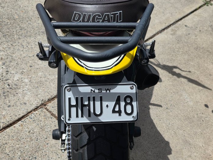 2017 DUCATI SCRAMBLER CLASSIC YELLOW