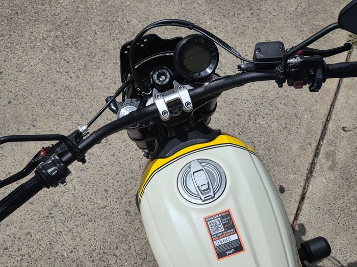 2017 DUCATI SCRAMBLER CLASSIC YELLOW