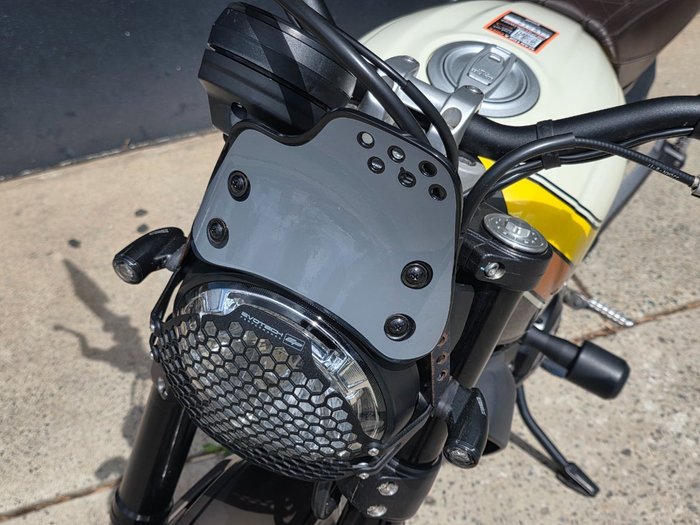 2017 DUCATI SCRAMBLER CLASSIC YELLOW