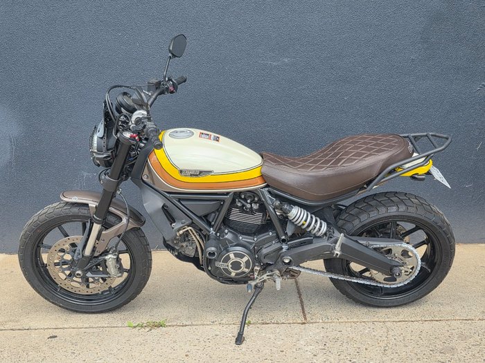 2017 DUCATI SCRAMBLER CLASSIC YELLOW