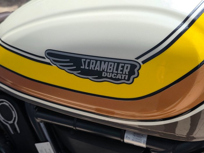 2017 DUCATI SCRAMBLER CLASSIC YELLOW