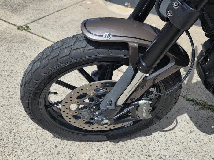 2017 DUCATI SCRAMBLER CLASSIC YELLOW