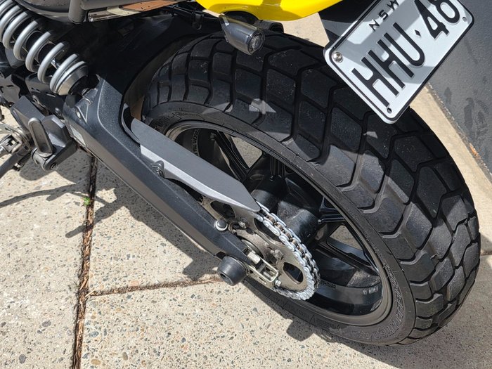 2017 DUCATI SCRAMBLER CLASSIC YELLOW