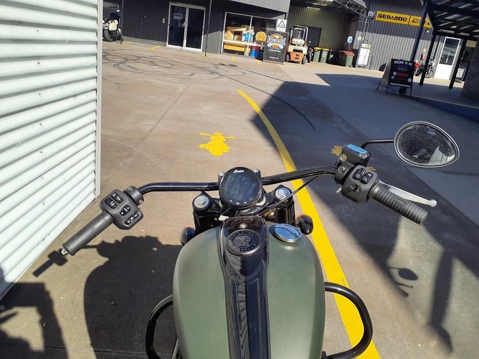 2021 Indian Chief Bobber Dark Horse 1890 Chief Green