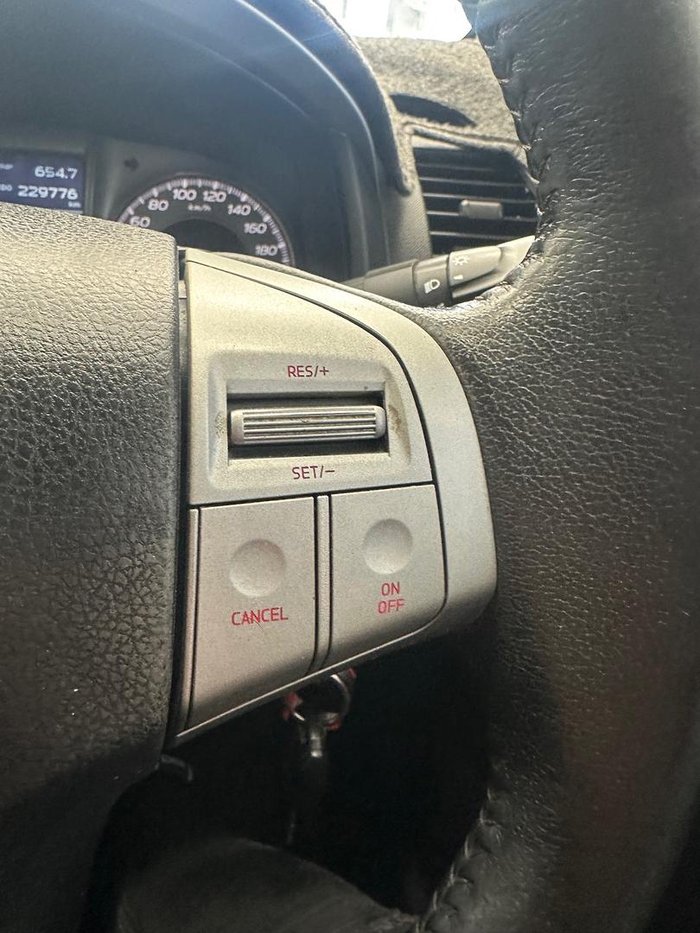 2015 Isuzu MU-X LS-U MY15 4x2 Silky White