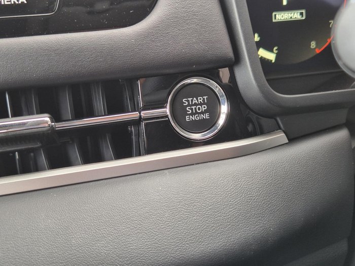 2025 Mitsubishi Outlander LS