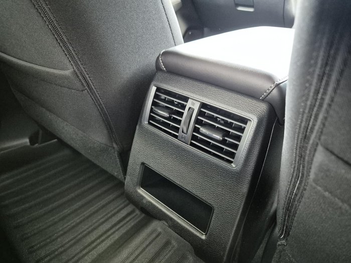 2025 Mitsubishi Outlander LS