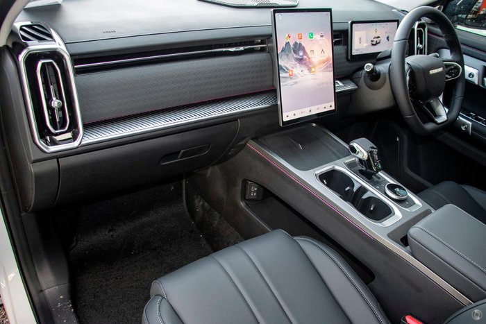 2025 Jaecoo J7 SHS Track