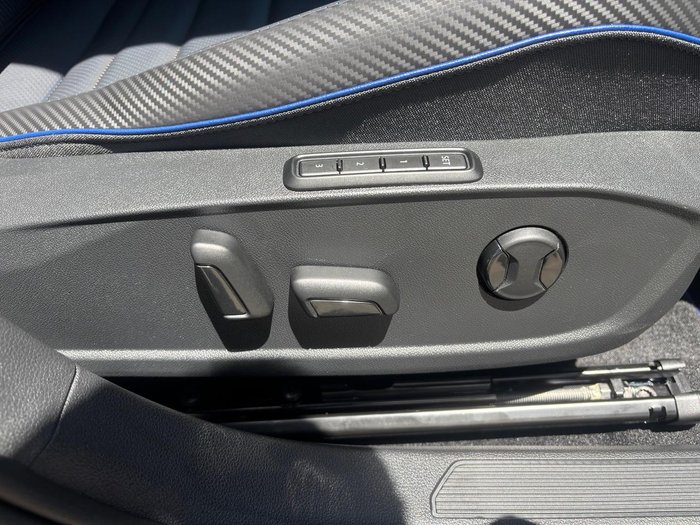 2025 Volkswagen Golf R