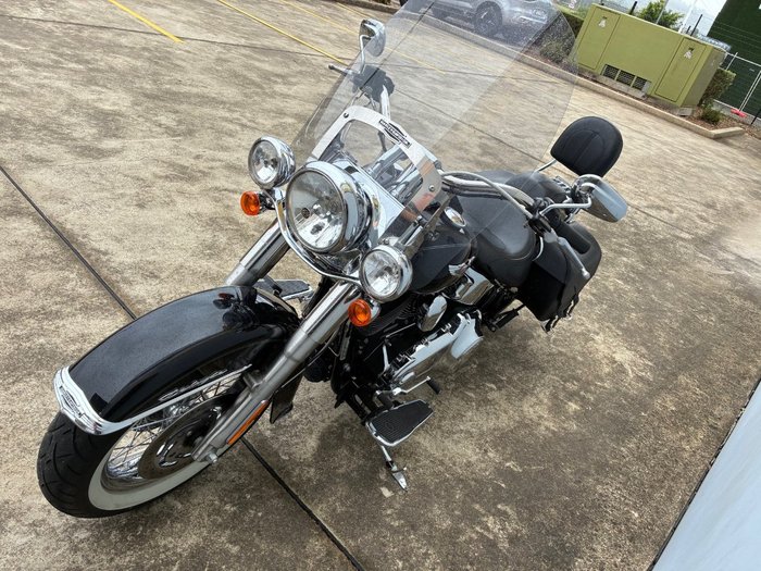 2013 HARLEY-DAVIDSON FLSTN SOFTAIL DELUXE Black