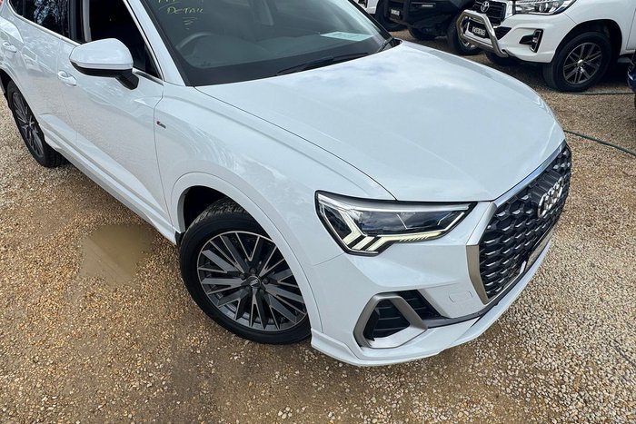 2020 Audi Q3 35 TFSI S line