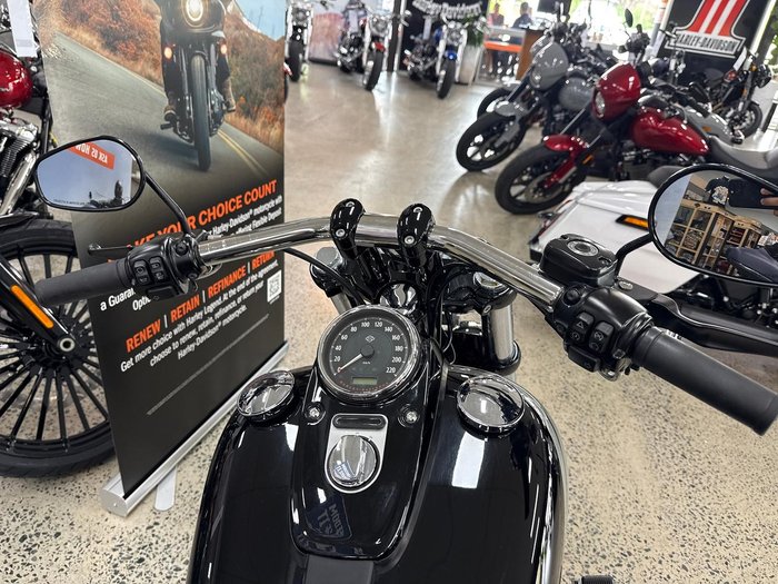 2016 Harley-Davidson Dyna Fat Bob 103 (FXDF) Dyna Black