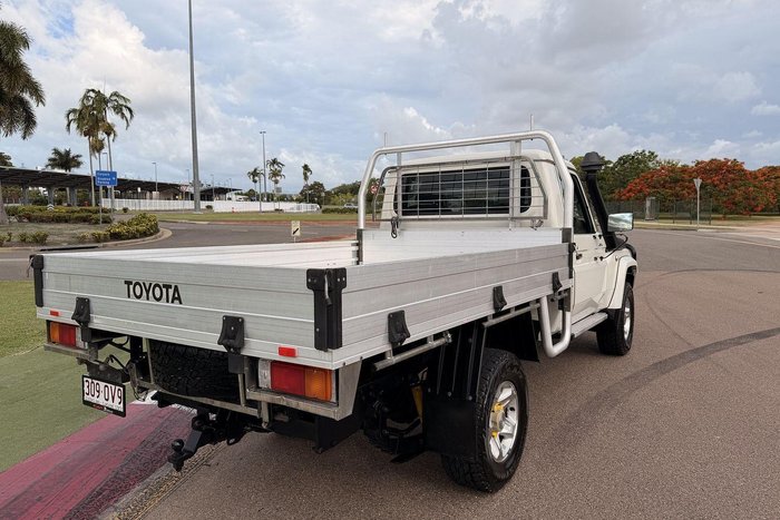 2020 Toyota Landcruiser GXL VDJ79R 4X4 Dual Range French Vanilla