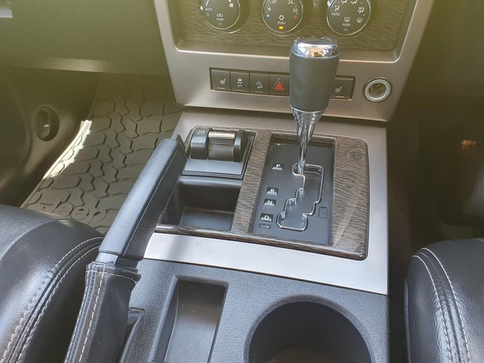 2011 Jeep Cherokee Limited KK MY11 Four Wheel Drive Bright White