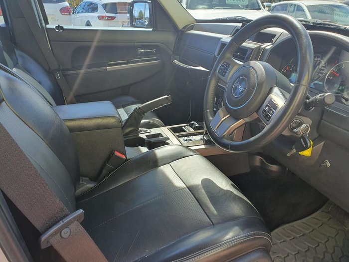 2011 Jeep Cherokee Limited KK MY11 Four Wheel Drive Bright White