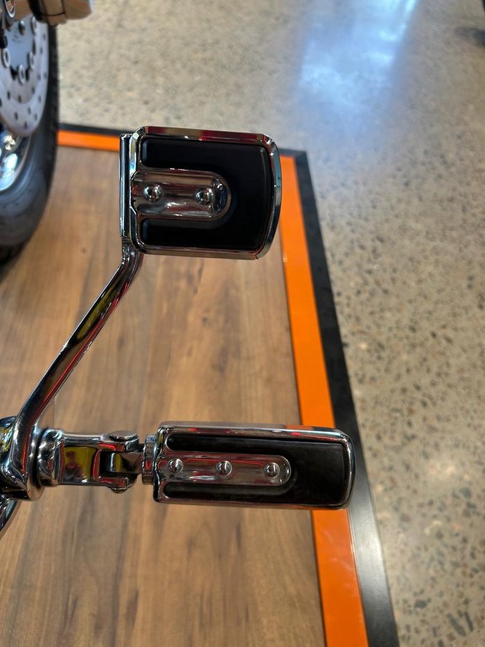 2009 Harley-Davidson CVO Dyna Fat Bob (FXDFSE) CVO Yellow