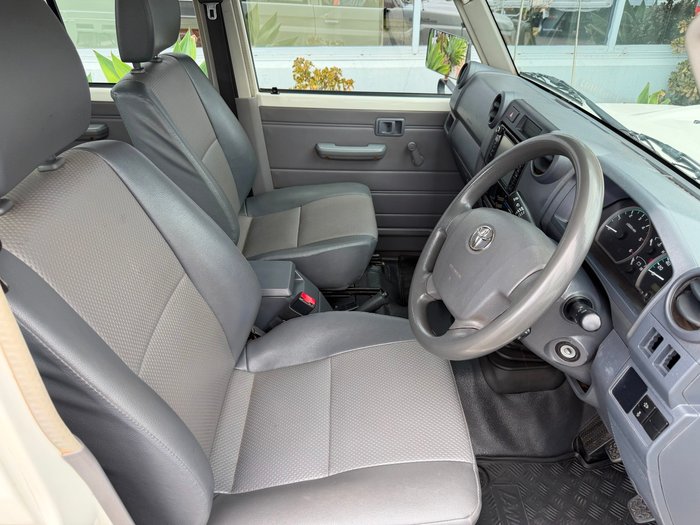 2022 Toyota Landcruiser Workmate