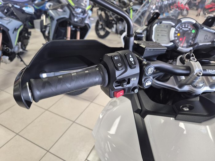 2016 Triumph Tiger Explorer XCx Tiger White