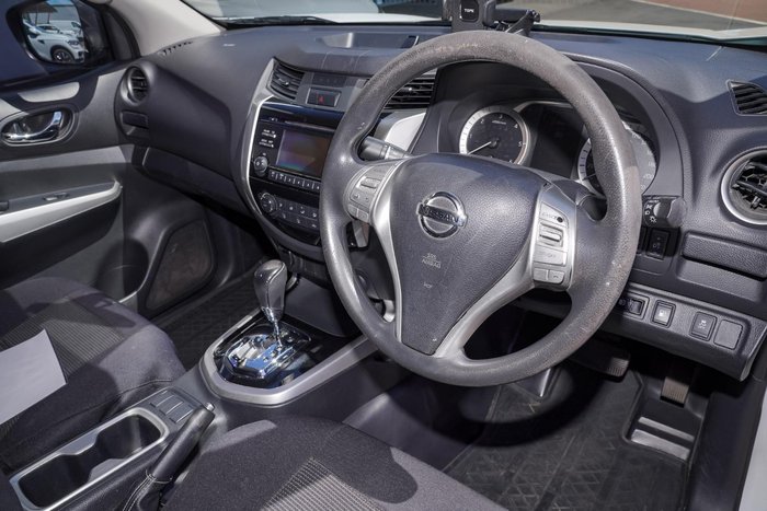 2017 Nissan Navara SL